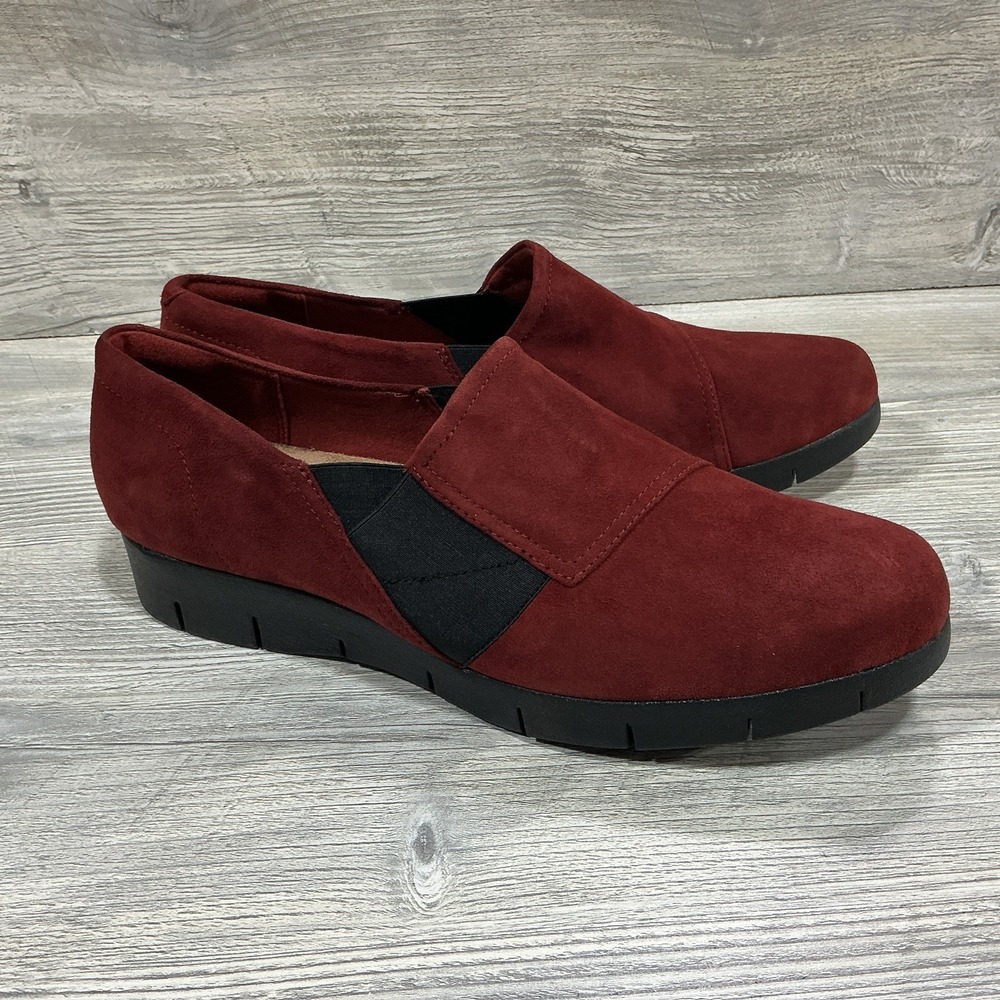 Clarks Daelyn Monarch Womens Comfort Shoes Red Suede Wedge Loafers Size 11 M NEW